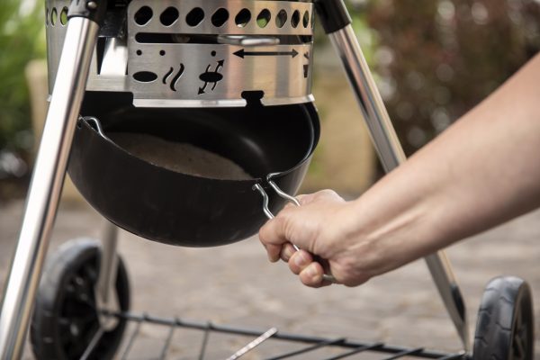 Weber Master-Touch E-6755 WBR Crafted Holzkohlegrill Ø 67 cm – Bild 23