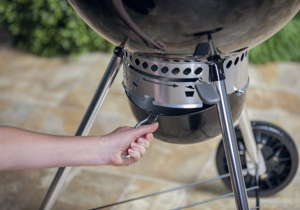 Weber Master-Touch GBS Premium SE E-5775 Holzkohlegrill, Ø 57cm - inkl. Sear Grate – Bild 8